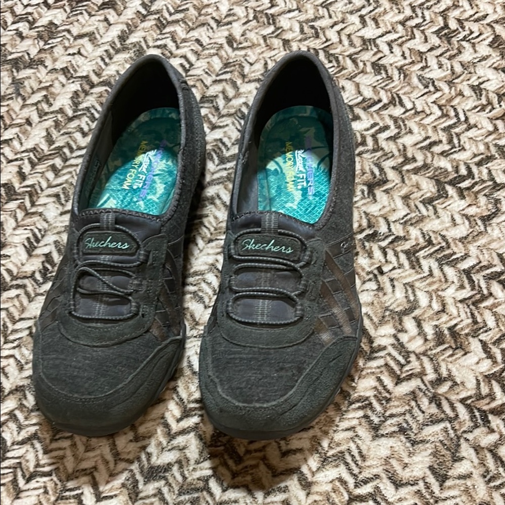 Skechers Gray Slip-On Sneakers, size 10